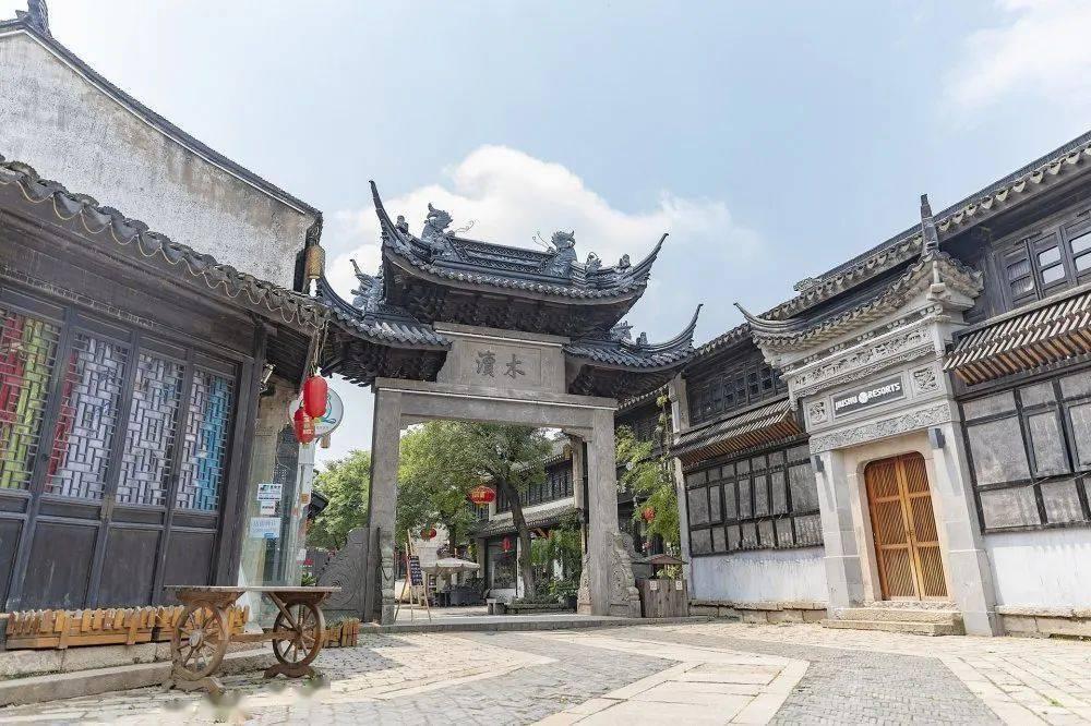 墨镜王下凡拍电视，普通人如何拍出《繁花》同款复古美？